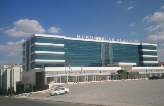 HUKUKÇULAR PLAZA